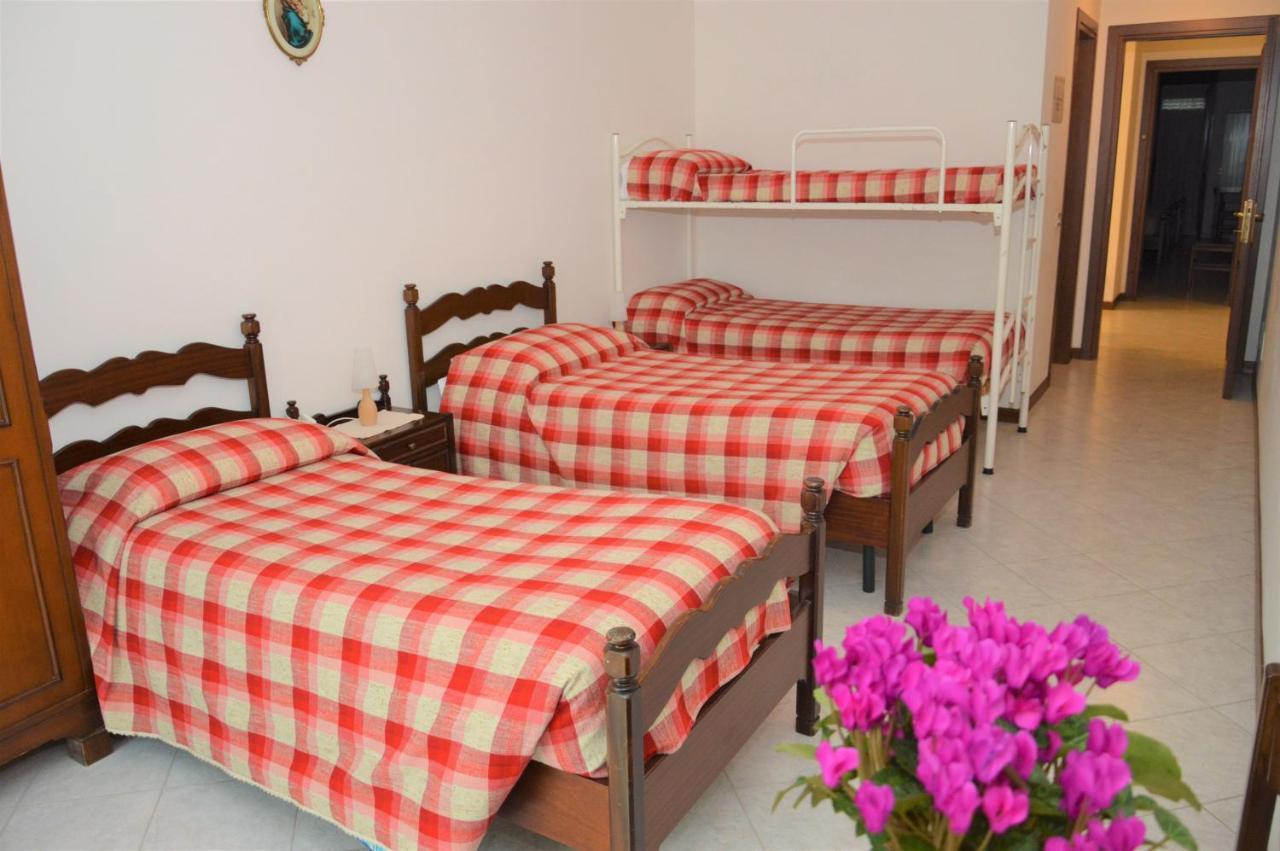Domus Achille Fosco Hotel Ciampino Luaran gambar
